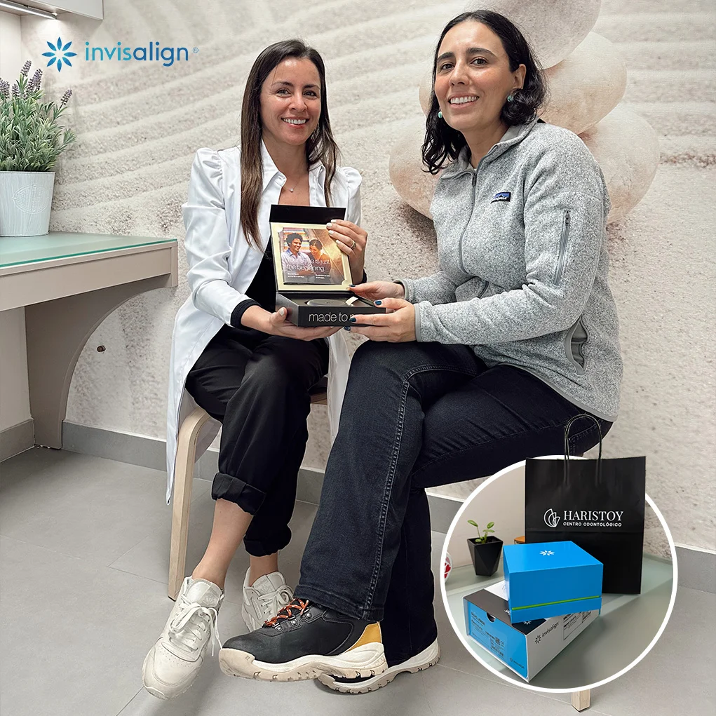 Entrega de kit Invisalign a paciente en Haristoy